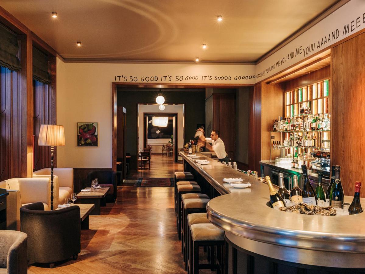 Boutique Hotel Chateau Royal Берлин Экстерьер фото The bar at the American Bar